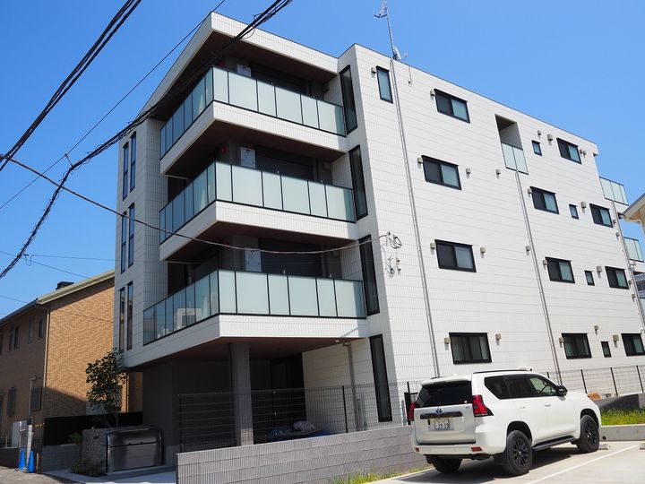 AI・Grandir逗子の外観