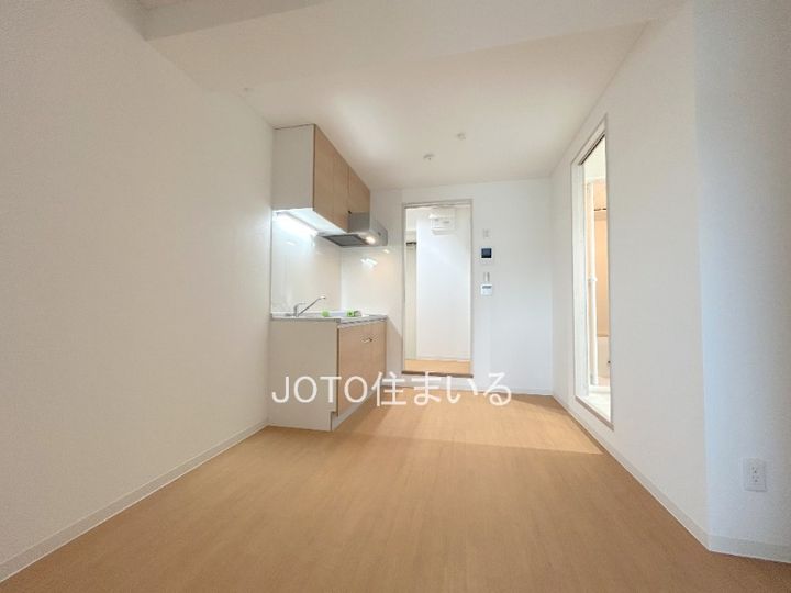 大阪府大阪市城東区成育2(マンション)の賃貸物件の居間