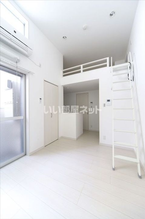 エール賑の内装