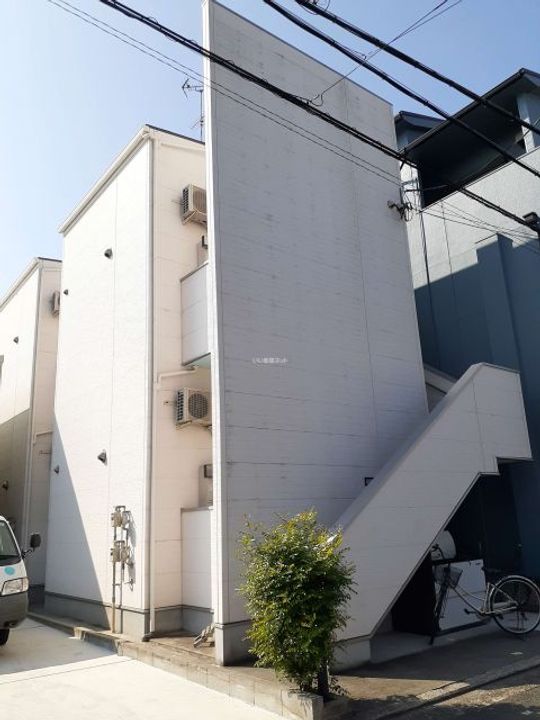 エール賑の外観