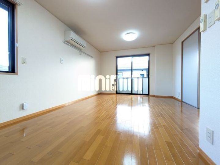 リヴィエールAの居間