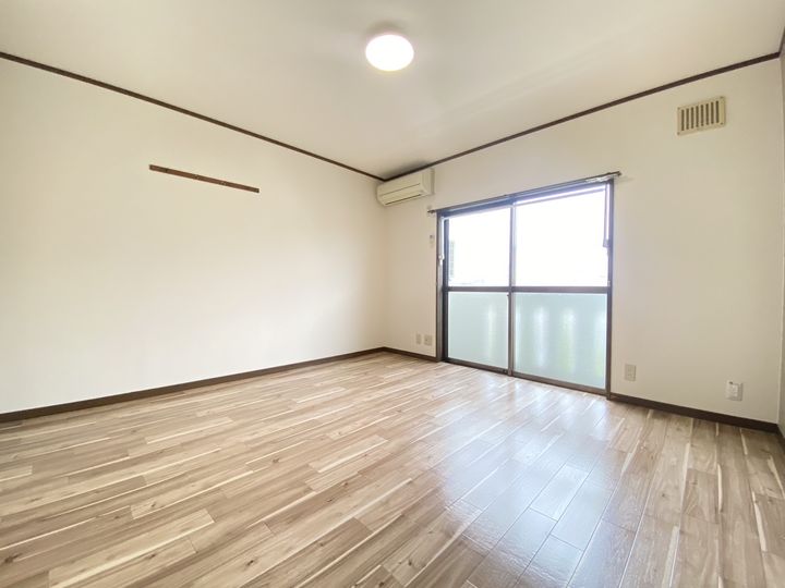 広島県東広島市西条東北町(アパート)の賃貸物件の居間