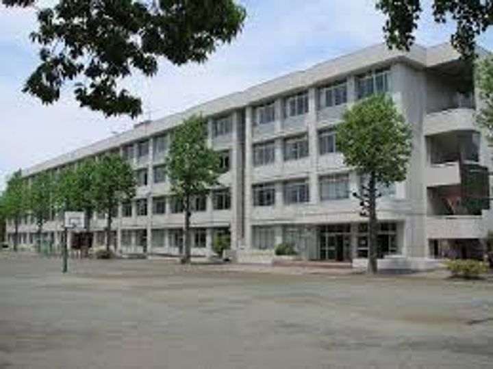 東京都多摩市馬引沢2(アパート)の賃貸物件の周辺