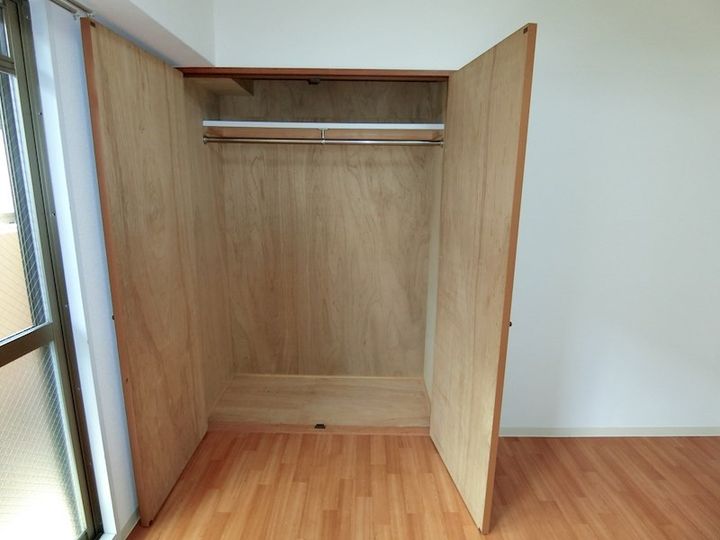 MS金剛 IIの内装