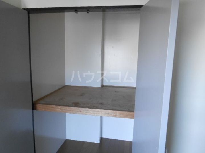 浅井ビルの内装