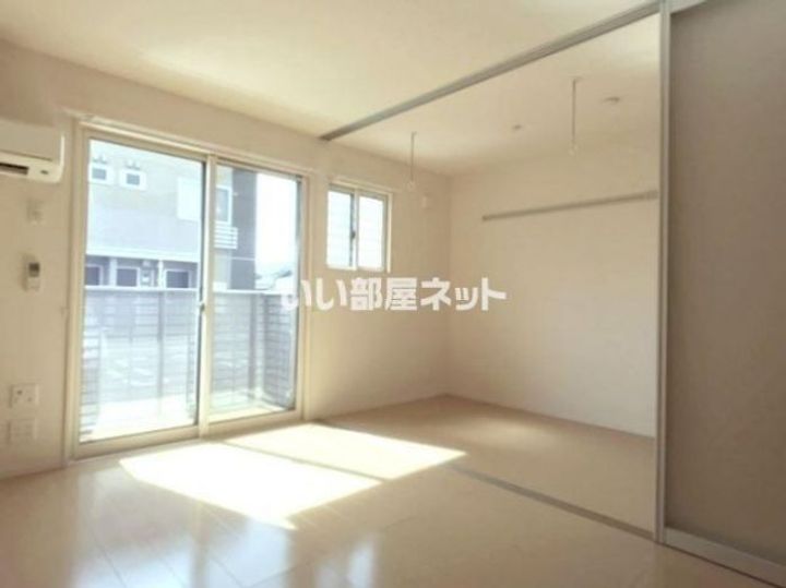 栃木県鹿沼市緑町3(アパート)の賃貸物件の居間