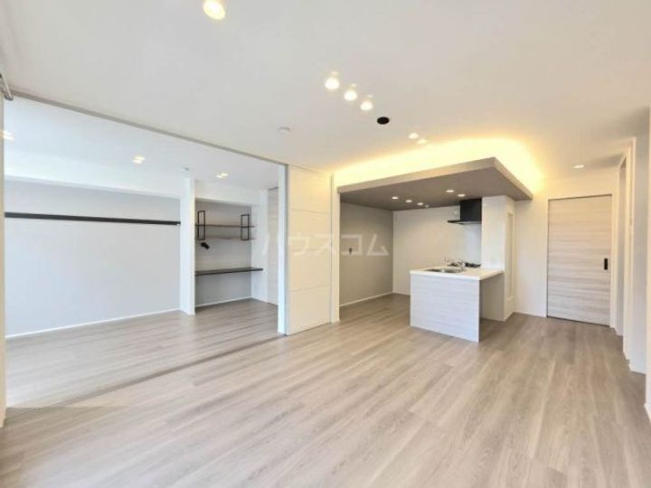 シャーメゾングレイスの居間