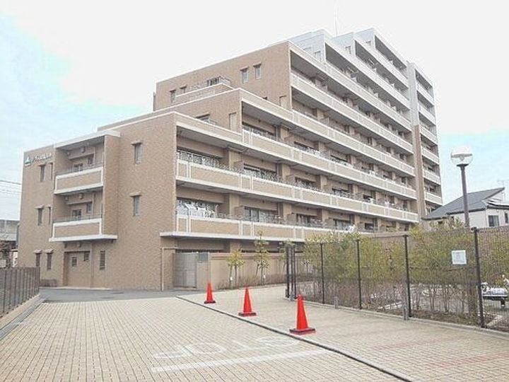 サーパス船橋海神の外観