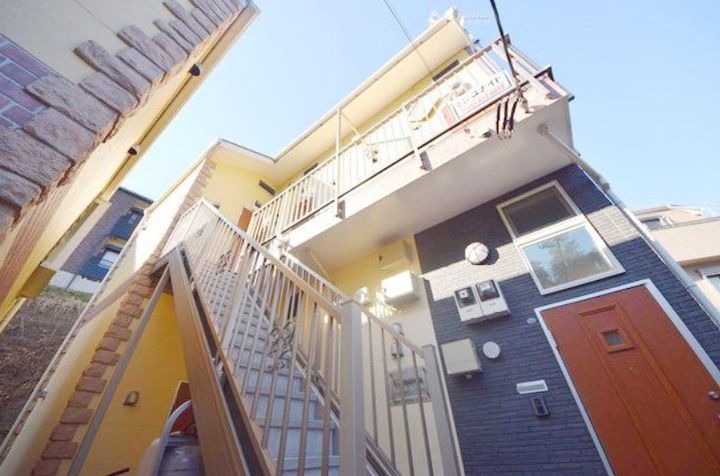 神奈川県横浜市磯子区森6(アパート)の賃貸物件の地図