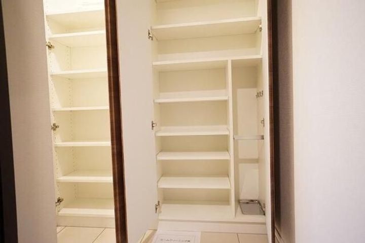 東京都豊島区巣鴨1(マンション)の賃貸物件の玄関