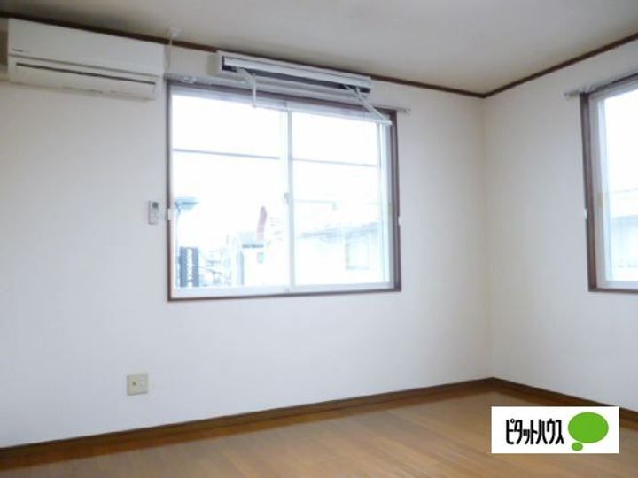 メゾンドイーグルIIの居間