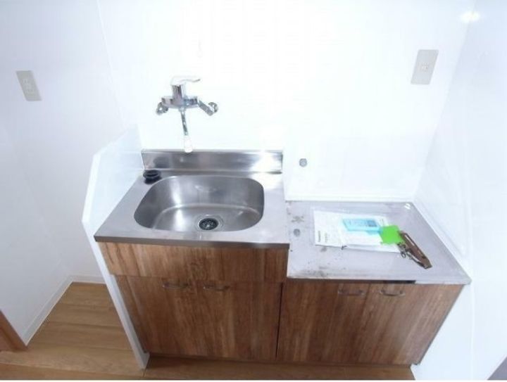 リルームス中島西のキッチン