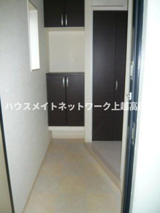 プリヨン高田の玄関