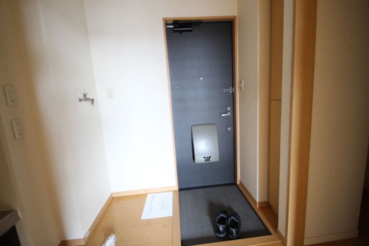 ウッドヴィレッジの玄関
