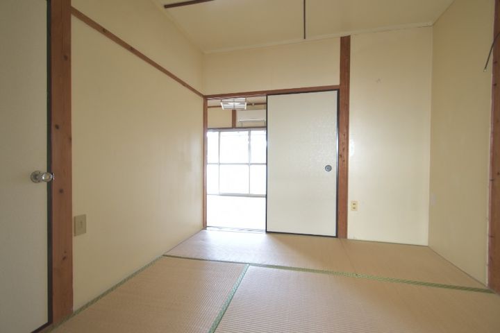 池原アパートの内装