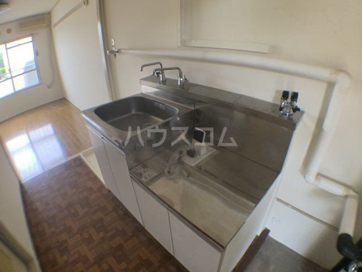 礒沼ハイツのキッチン