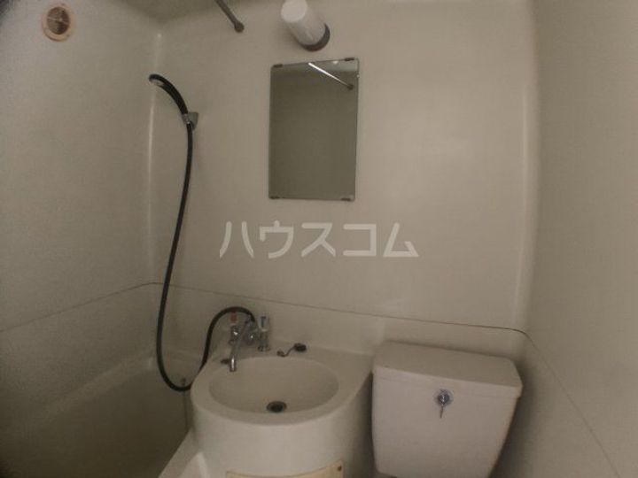 礒沼ハイツの内装