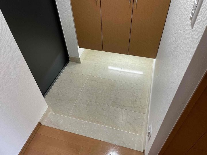 リーガル京都聖護院の玄関