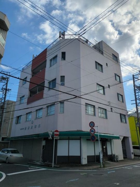 増井ビルの外観
