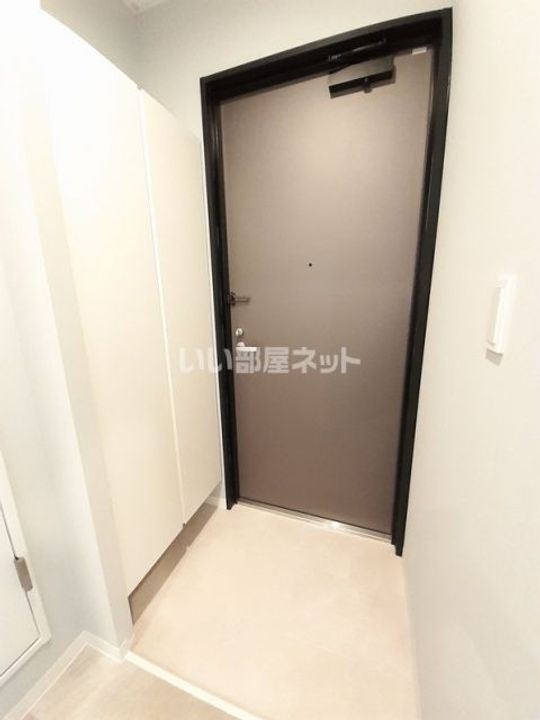 クレール西多聞通の玄関