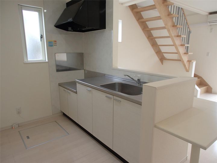 岩手県花巻市本館2(一戸建)の賃貸物件のキッチン