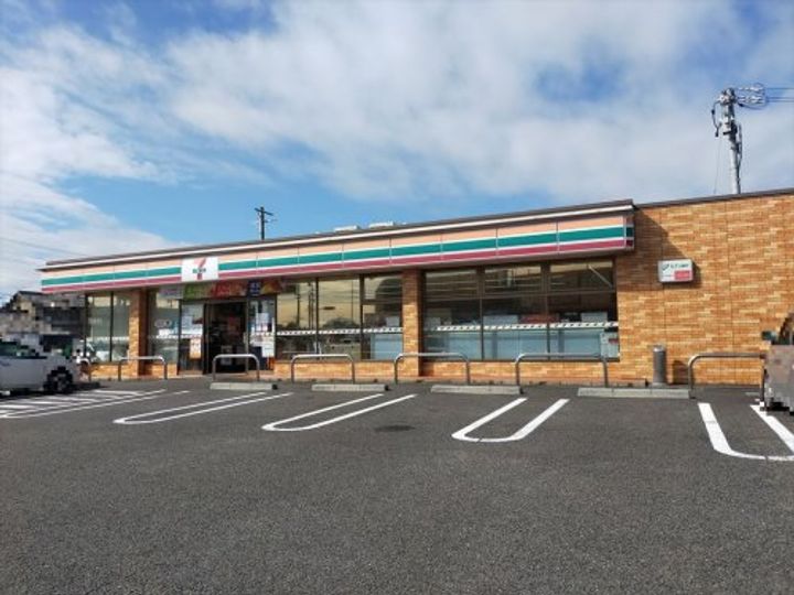 メゾンオクターヴの周辺