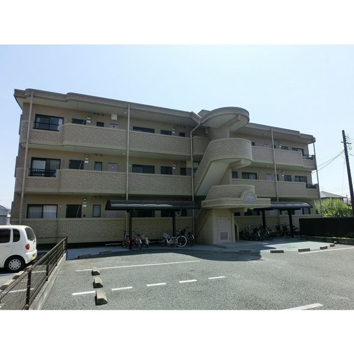 ホワイトアルバムの外観