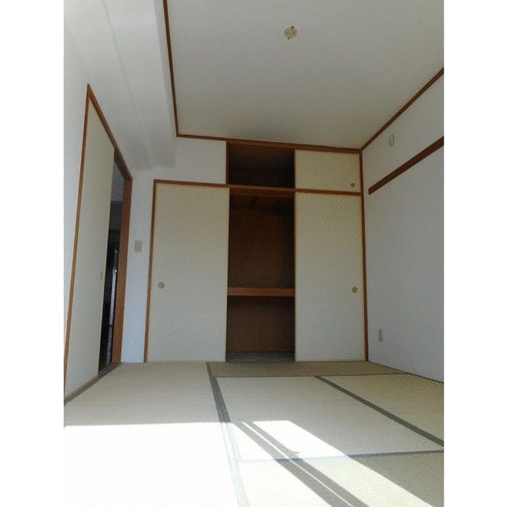 埼玉県草加市旭町2(マンション)の賃貸物件の内装