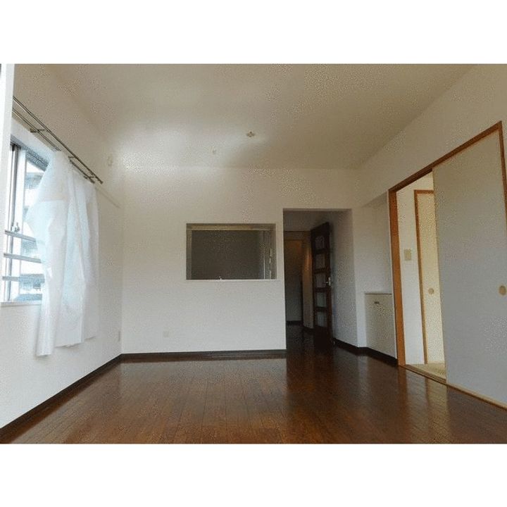 埼玉県草加市旭町2(マンション)の賃貸物件の居間