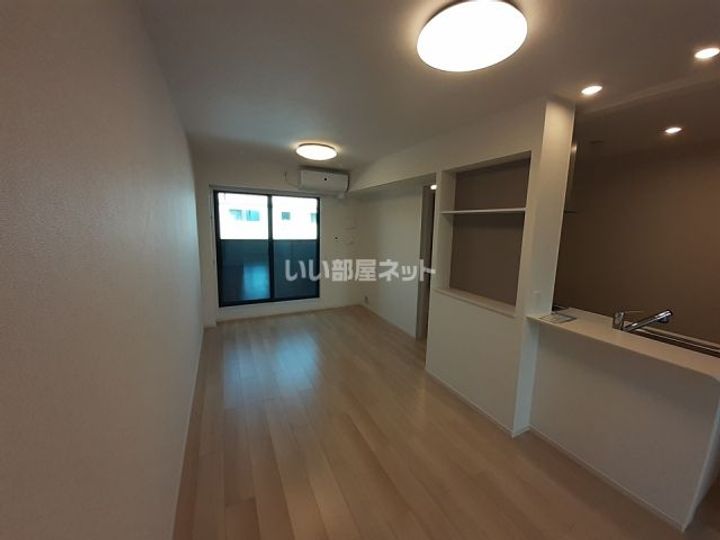 ホワイトベリーの居間