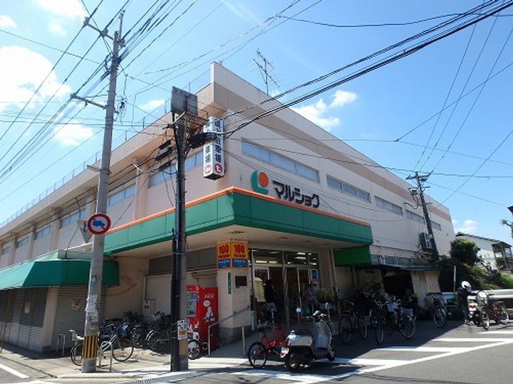 寿山ビルの周辺