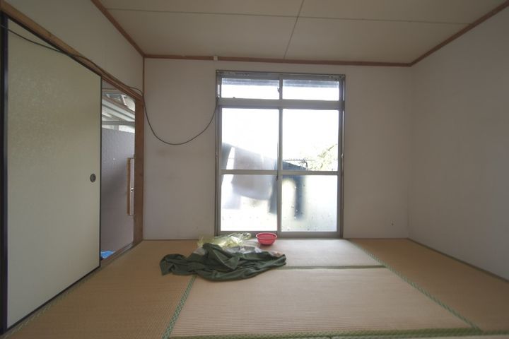 池原アパートの居間