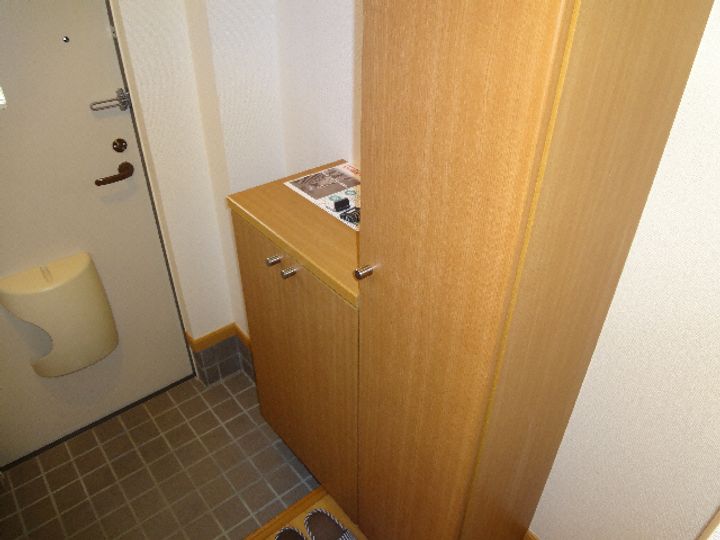 ハイネスの玄関