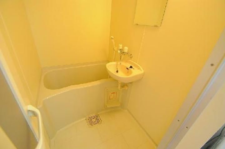 レオパレスMAPLEIIの風呂