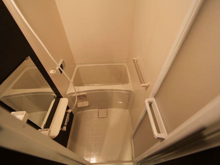 スタートリビングの風呂