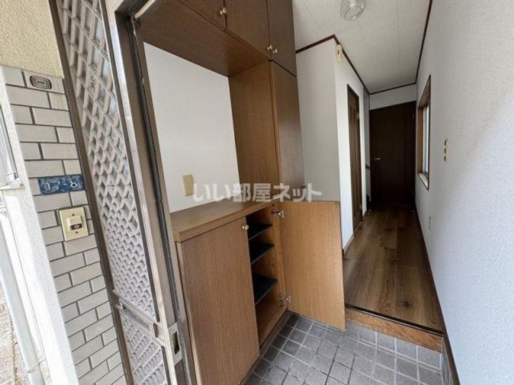 山口県岩国市門前町2(一戸建)の賃貸物件の玄関