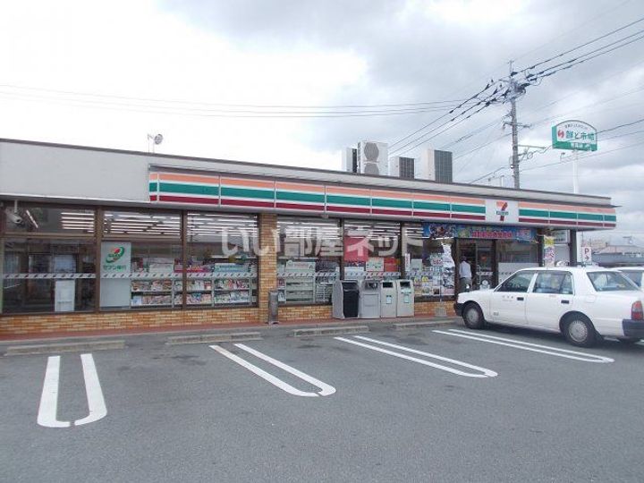 ドルチェ・ヴィータ柳川Cの周辺