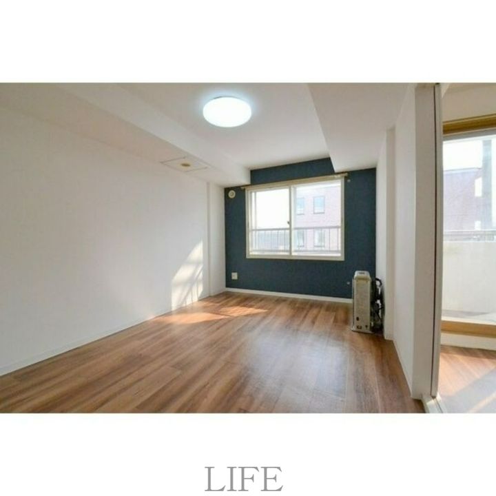 αNEXT平和通の居間