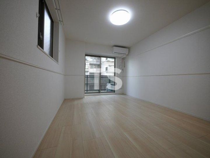 神奈川県横浜市港北区新横浜1(マンション)の賃貸物件の居間