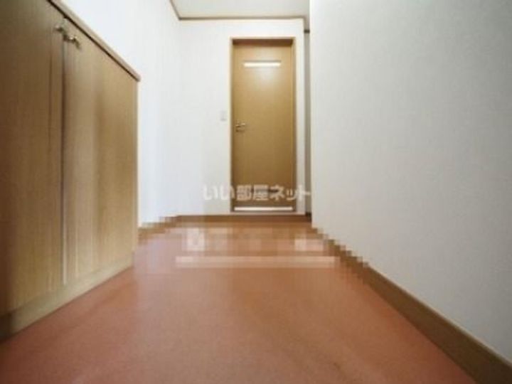 ドリームライフ鍋島の玄関