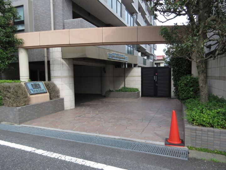 ライオンズガーデン西八王子の地図