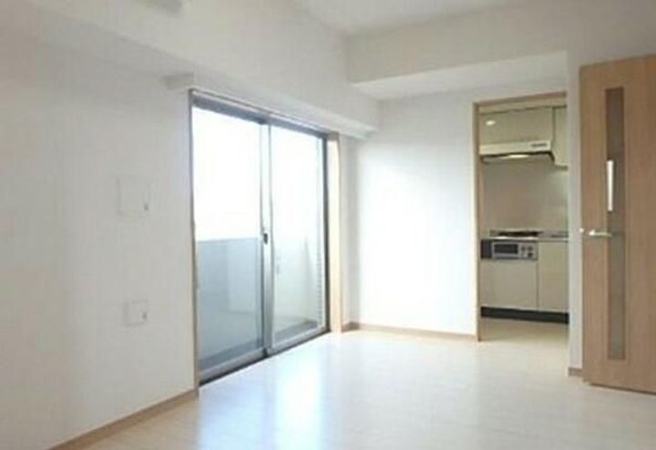 東京都北区王子3(マンション)の賃貸物件の居間