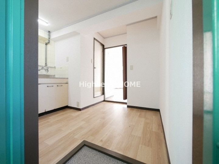 蔵王ハイツの玄関