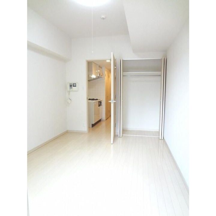 東京都新宿区北新宿4(マンション)の賃貸物件の居間