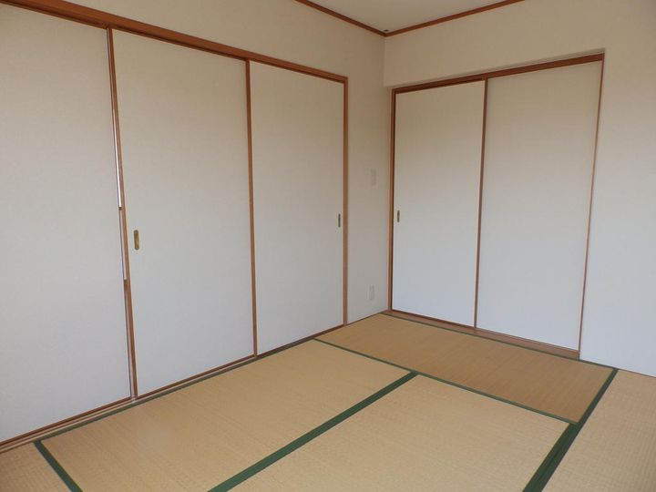 グランヴィルSIMOTURUの居間