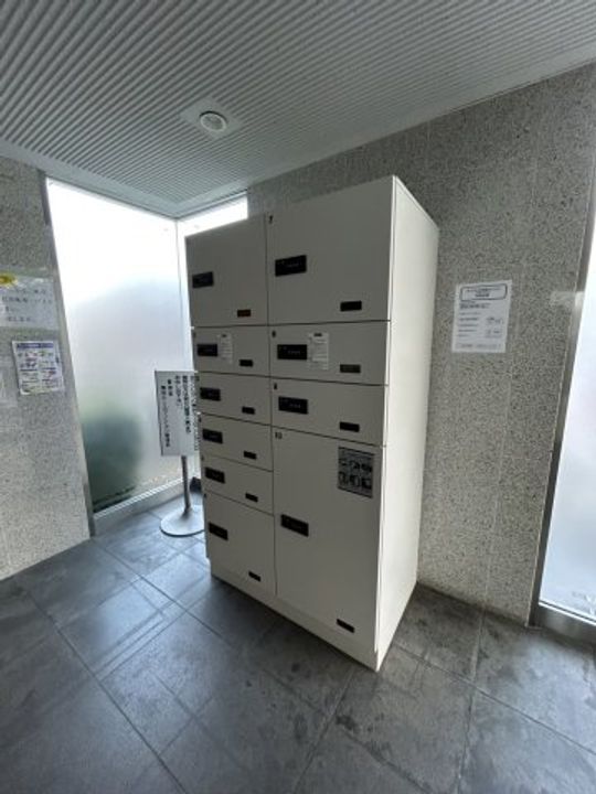 横浜エースマンションの地図