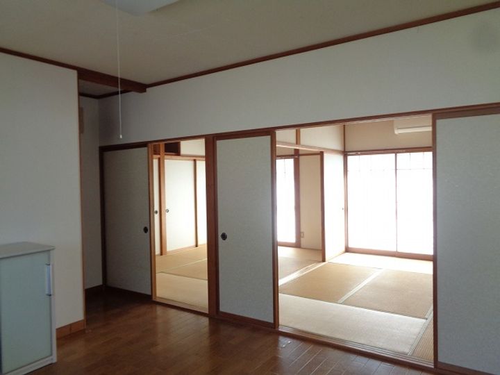 郷田1丁目(9)の居間