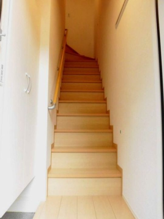 Dーroom島西の玄関