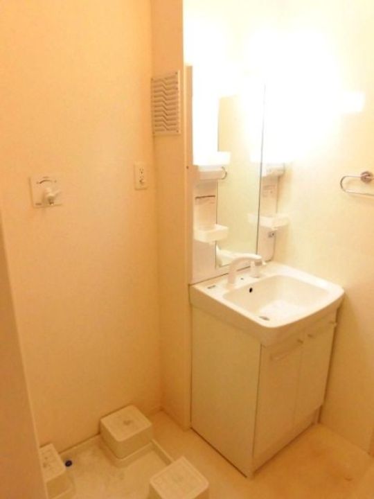 Dーroom島西の内装