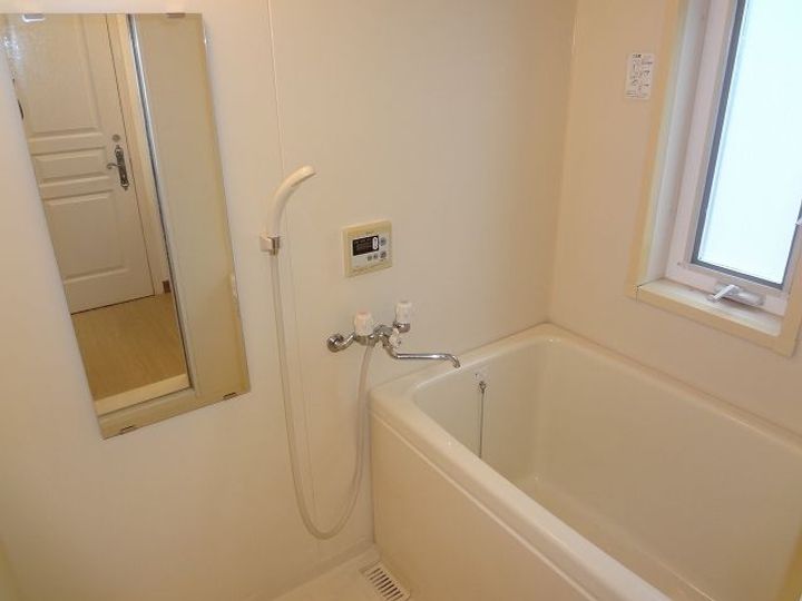 シャレ・フランセの風呂